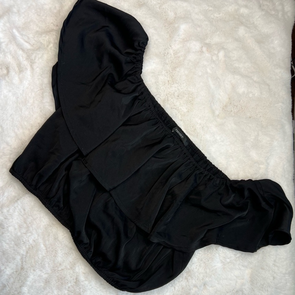 Black ruffled crop top with elasticated waistband #croptop size large